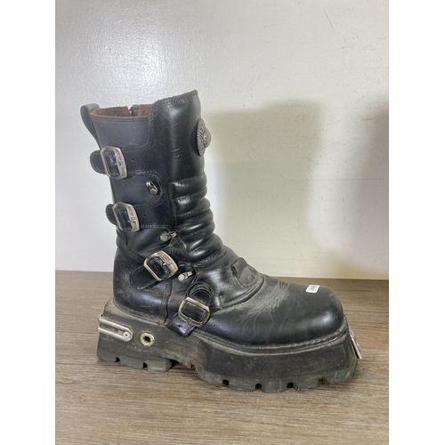 363 - A pair of New Rock Planet black men's boots