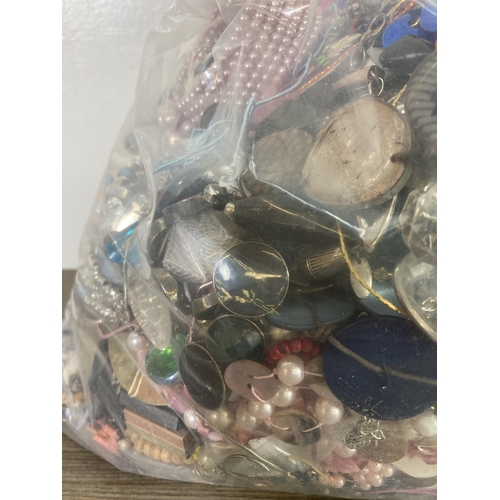 376 - Approx. 10kg of costume jewellery