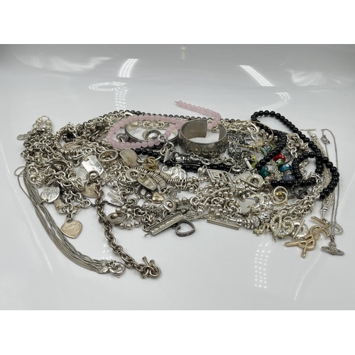 1073 - Approx. 1.5kg of fashion jewellery