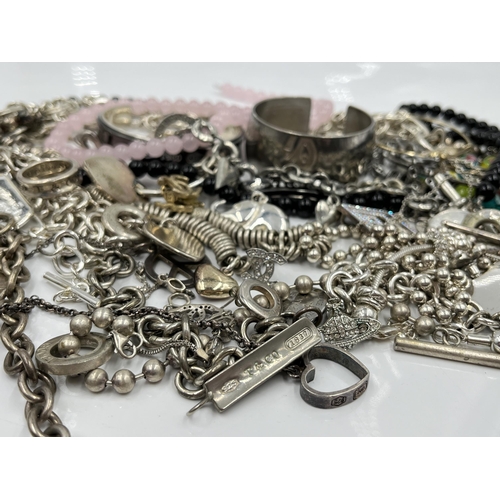 1073 - Approx. 1.5kg of fashion jewellery