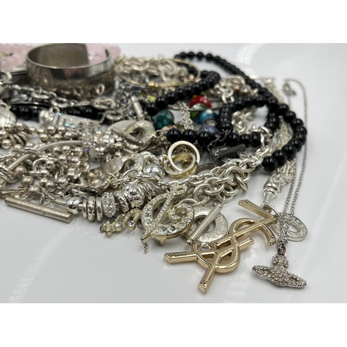 1073 - Approx. 1.5kg of fashion jewellery