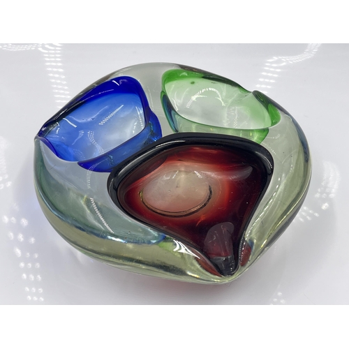 202 - A 1960s Italian Murano tricoloured glass ashtray - approx. 5.5cm high x 15cm diameter