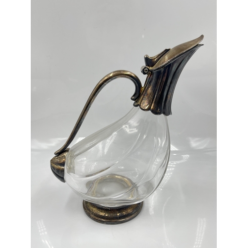 208 - A boxed Caraffa A Canard duck decanter