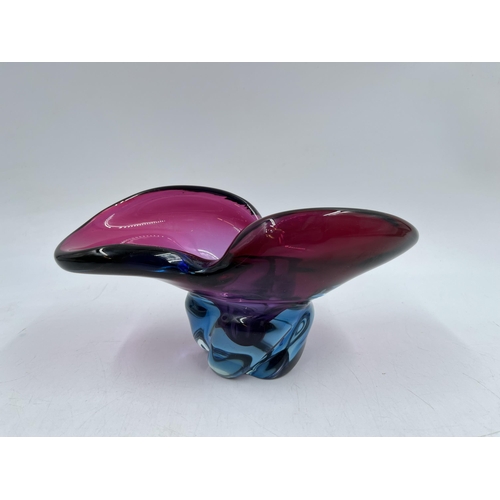 235 - A mid 20th century studio glass centrepiece bowl - approx. 12cm high x 24cm wide