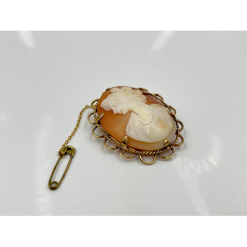 1145 - A hallmarked Birmingham 9ct gold cameo brooch, dated 1986 - approx. gross weight 8.53 grams