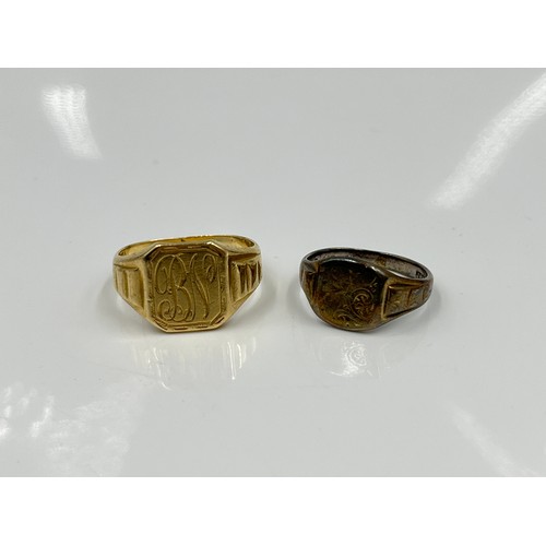 1155 - Two signet rings, one hallmarked Birmingham 9ct gold dated 1956, size Q - approx. gross weight 5.2 g... 