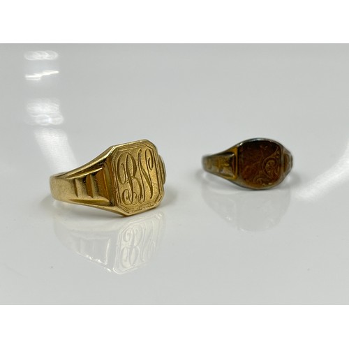 1155 - Two signet rings, one hallmarked Birmingham 9ct gold dated 1956, size Q - approx. gross weight 5.2 g... 