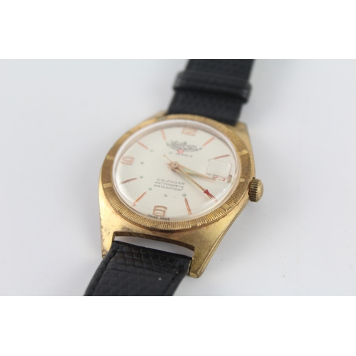 1190 - A Waltham Calendar mechanical men's wristwatch with Ebauches Bettlach 8021 21 jewel movement