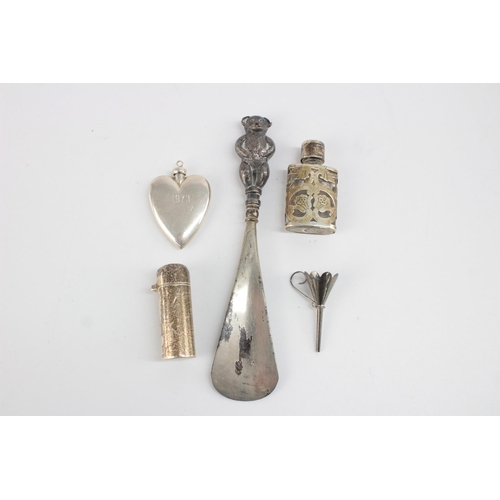 1210 - Five hallmarked sterling silver vanity items - approx. gross weight 108 grams