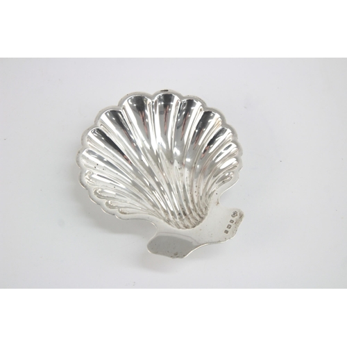 1213 - An Edwardian Elkington & Co hallmarked Birmingham silver scallop dish, dated 1907 - approx. gross we... 