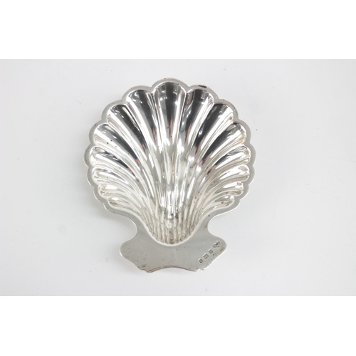 1213 - An Edwardian Elkington & Co hallmarked Birmingham silver scallop dish, dated 1907 - approx. gross we... 