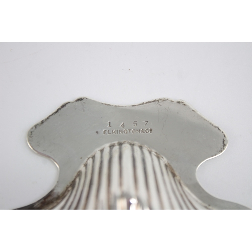 1213 - An Edwardian Elkington & Co hallmarked Birmingham silver scallop dish, dated 1907 - approx. gross we... 