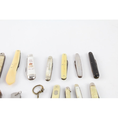 1247 - Twenty antique and vintage pocket knives to include mother of pearl etc.