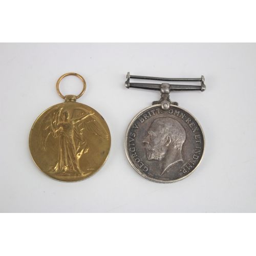 1257 - Two WWI medals, one War presented to 3133 PTE H. Thompson K.R.R.C and one Victory presented to S-255... 