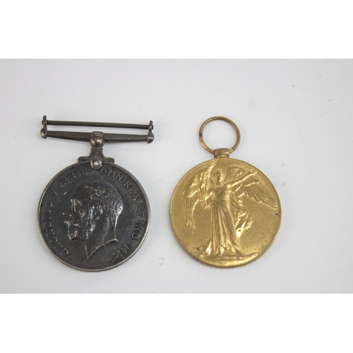 1260 - A WWI medal pair presented to 528236 DVR J. Dear R.E