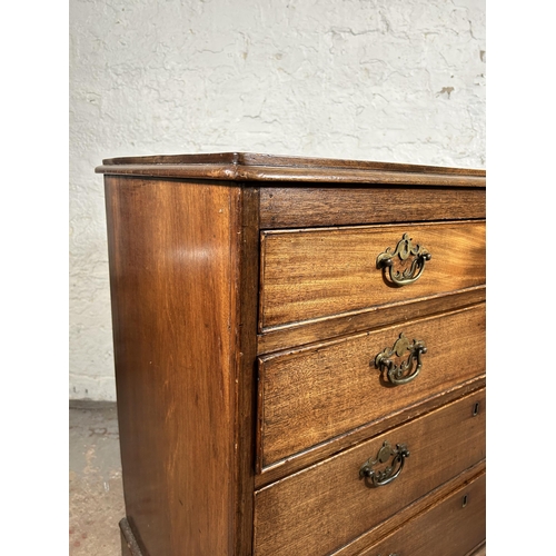 120 - A George III mahogany chest of two short over three long drawers with bracket supports - approx. 77c... 