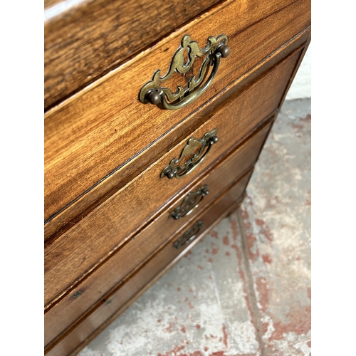 120 - A George III mahogany chest of two short over three long drawers with bracket supports - approx. 77c... 