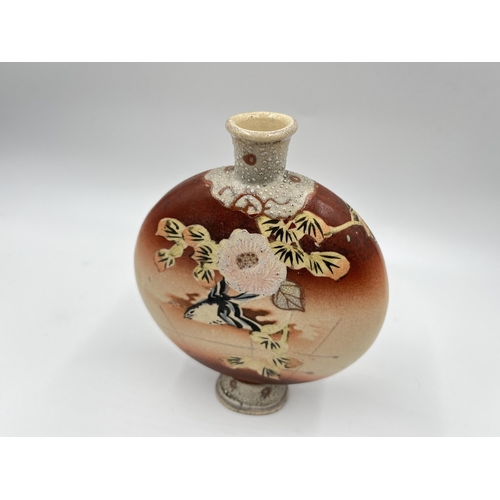 284 - A Japanese Satsuma pottery moon flask vase - approx. 16.5cm high