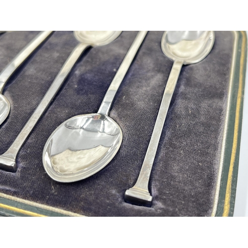 1243 - A cased set of six Stewart Dawson & Co Ltd hallmarked Sheffield silver seal top spoons, dated 1914 -... 