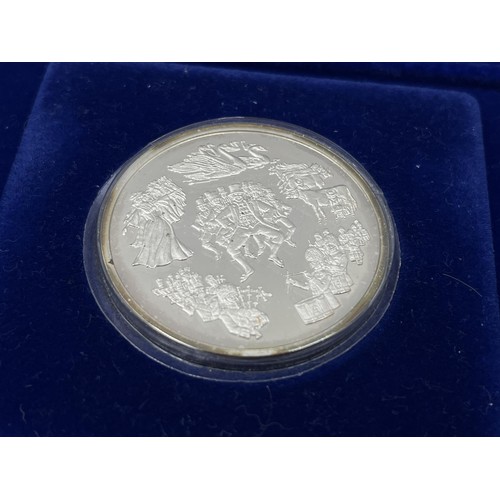 1296 - A cased Elizabeth II Yorkshire Mint 12 Days of Christmas hallmarked Birmingham silver coin, dated 19... 