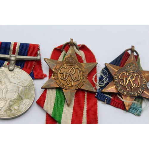 1147 - Five WWII medals