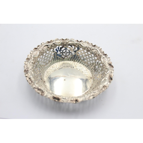 1201 - A Victorian George Lambert hallmarked London sterling silver bon bon dish, dated 1894 - approx. gros... 