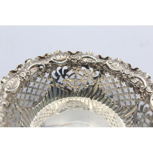 1201 - A Victorian George Lambert hallmarked London sterling silver bon bon dish, dated 1894 - approx. gros... 