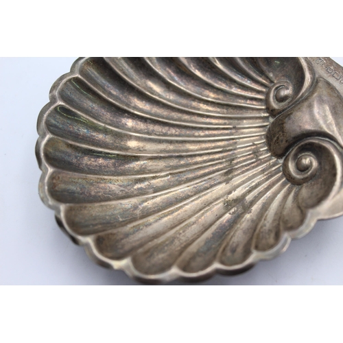 1202 - A James Deakin & Sons hallmarked Sheffield sterling silver scallop dish, dated 1903 - approx. gross ... 