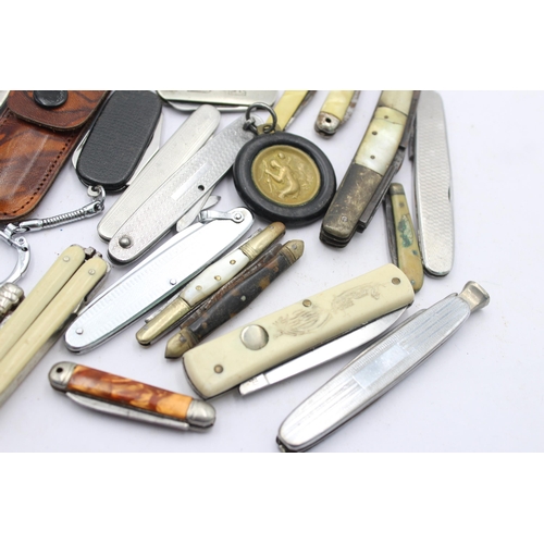 1228 - Twenty antique and vintage pocket knives