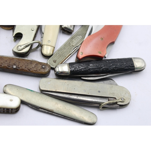 1229 - Twenty antique and vintage pocket knives