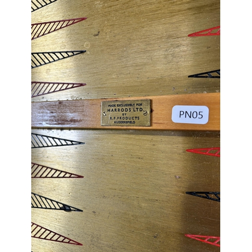 343 - A mid 20th century backgammon board made for Harrods Ltd. by R. P. Products of Huddersfield