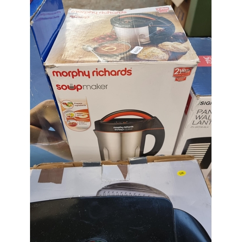 647 - Various home electrical items to include Bush photo frame, toastie maker,boxed Morphy Richards soup ... 