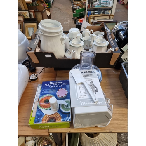 651 - Various kitchen items, two boxes of Eternal Beau ceramics, Moulinex food processor with attachments ... 