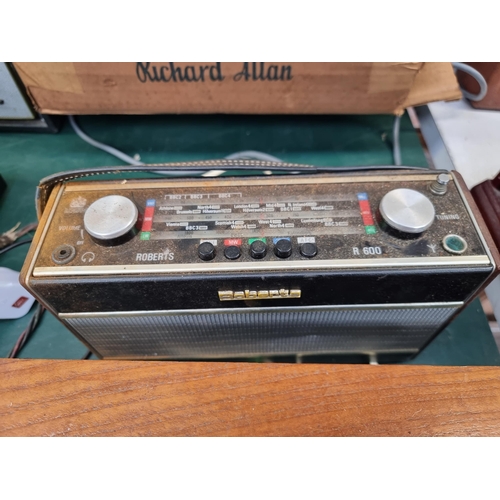 515 - Two vintage Roberts radios, one R600 three-band and one RCM1 three-band/alarm clock