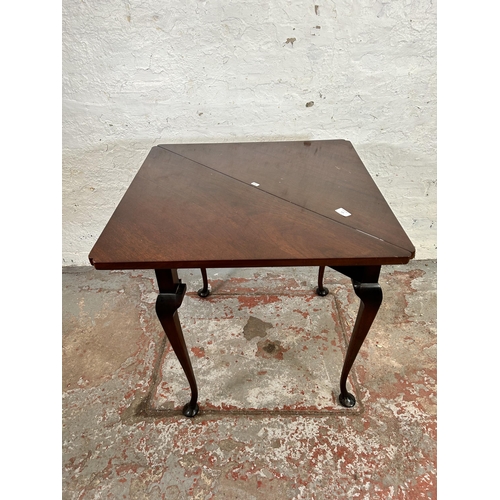 123 - A George III style mahogany handkerchief table - approx. 71cm high x 97cm square