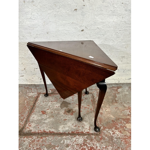 123 - A George III style mahogany handkerchief table - approx. 71cm high x 97cm square