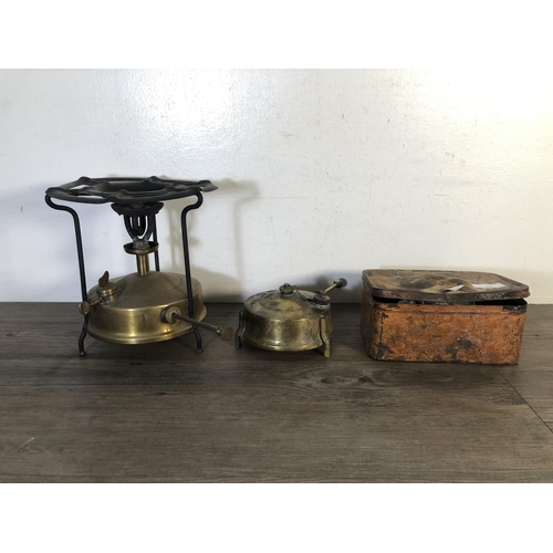 298 - Two vintage brass stoves to include Primus no.5 etc.