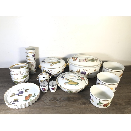 273 - A collection of Royal Worcester Evesham flame proof porcelain to include three tureens, four bowls, ... 