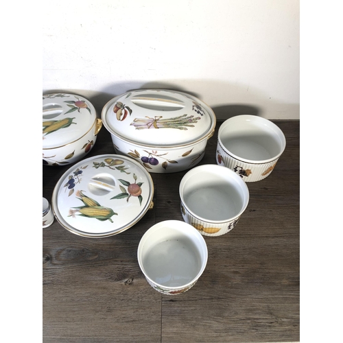 273 - A collection of Royal Worcester Evesham flame proof porcelain to include three tureens, four bowls, ... 