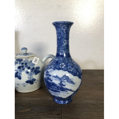 278 - Eight pieces of Oriental ceramics to include Chinese blue and white teapot, Japanese Satsuma bud vas... 