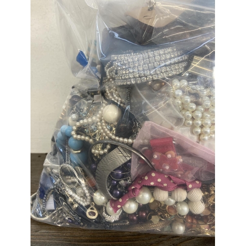 351 - Approx. 10kg of costume jewellery