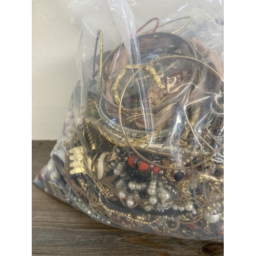 354 - Approx. 10kg of costume jewellery