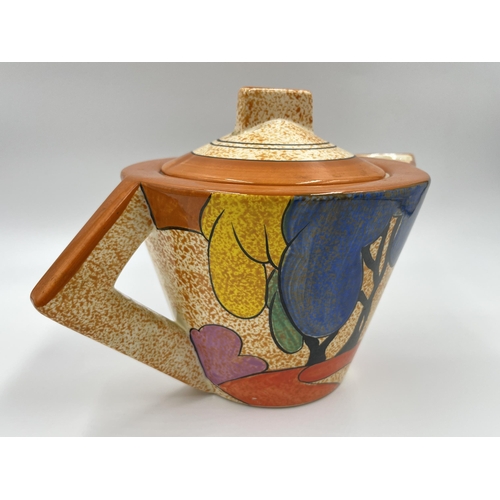 204 - A 1993 Metropolitan Museum of Art Clarice Cliff reproduction teapot - approx. 16cm high