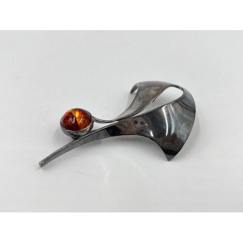 1081 - An N. E. From of Denmark .925 sterling silver amber set brooch - approx. gross weight 11.77 grams