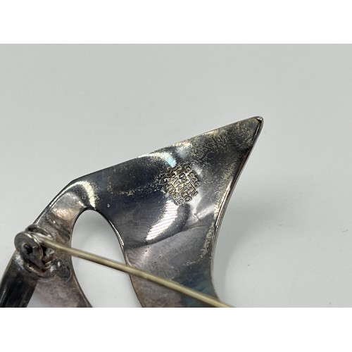 1081 - An N. E. From of Denmark .925 sterling silver amber set brooch - approx. gross weight 11.77 grams