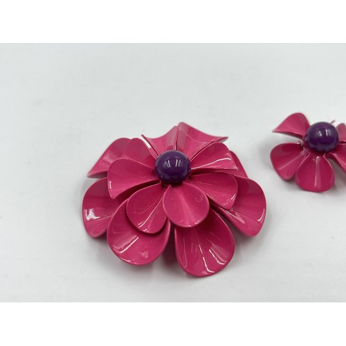 1085 - A mid 20th century pink plastic floral brooch and earrings set