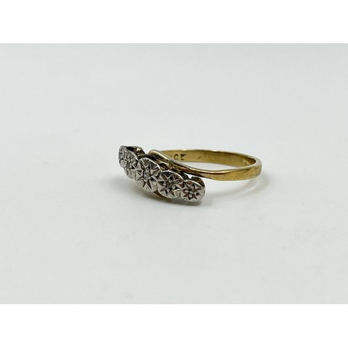 1109 - A 9ct gold diamond five stone ring, size P - approx. gross weight 2.26 grams