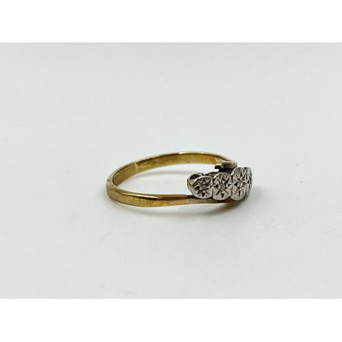 1109 - A 9ct gold diamond five stone ring, size P - approx. gross weight 2.26 grams