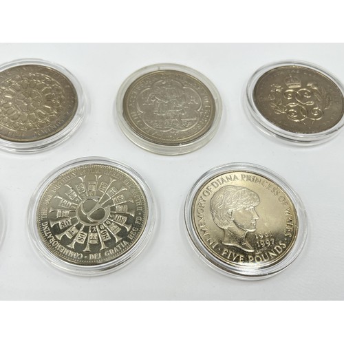 1242 - Seven five pound coins, 1990, 2007, 2000, 2006 Tristan da Cunha, 1999, 1998 and 2009