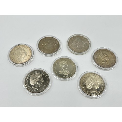 1242 - Seven five pound coins, 1990, 2007, 2000, 2006 Tristan da Cunha, 1999, 1998 and 2009